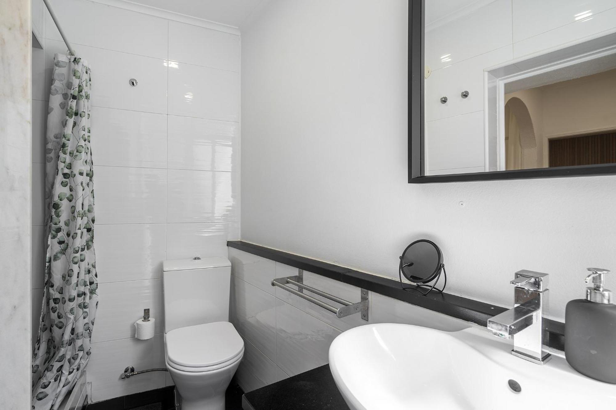 Whome Stylish Family Residence In The Heart Of Chiado リスボン エクステリア 写真